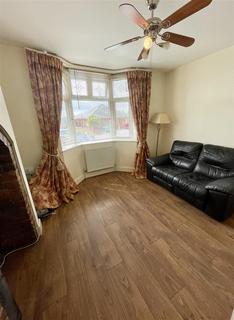 4 bedroom semi-detached house for sale - Acres Road, Brierley Hill