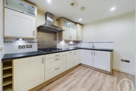 2 bedroom flat for sale, Wood Moor Court, Sandmoor Avenue