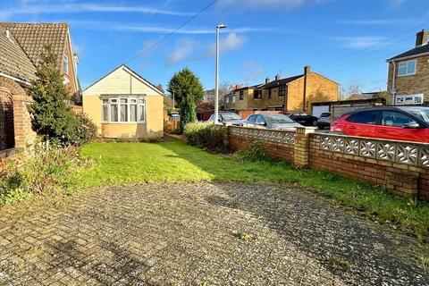 2 bedroom detached bungalow for sale - Harty Avenue, Wigmore,