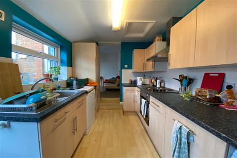 3 bedroom terraced house to rent, Essex Street, Oxford, Cowley, Oxfordshire, OX4