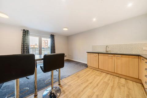 2 bedroom flat for sale, Holly Way, Killingbeck, Leeds, LS14