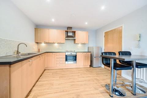 2 bedroom flat for sale, Holly Way, Killingbeck, Leeds, LS14