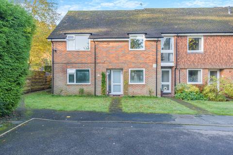 27 Birkett Way, Chalfont St Giles, HP8 4BH