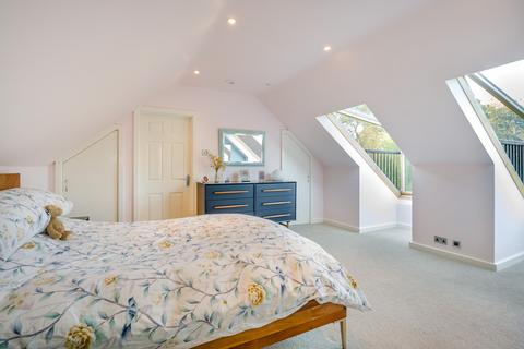 27 Birkett Way, Chalfont St Giles, HP8 4BH