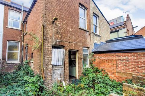 39 York Road, Brentford, TW8 0QP
