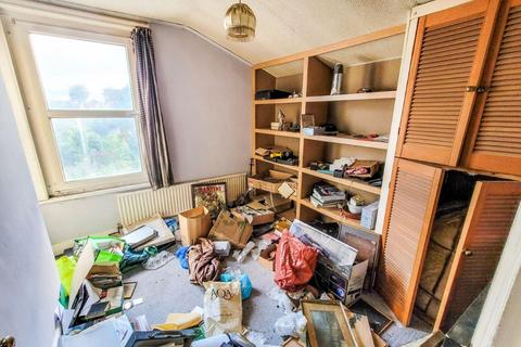 39 York Road, Brentford, TW8 0QP
