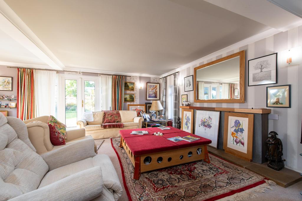 Leek Wootton, Warwick, Warwickshire, CV35 3 bed village house for sale