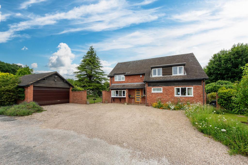 Leek Wootton, Warwick, Warwickshire... 3 bed village house for sale £800,000