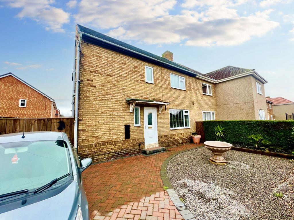 Redcar Road, Thornaby, Stockton, StocktononTees, TS17 8LW 3 bed semi