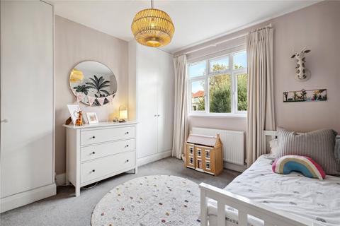 39 Tilehurst Road, London, SW18 3EU