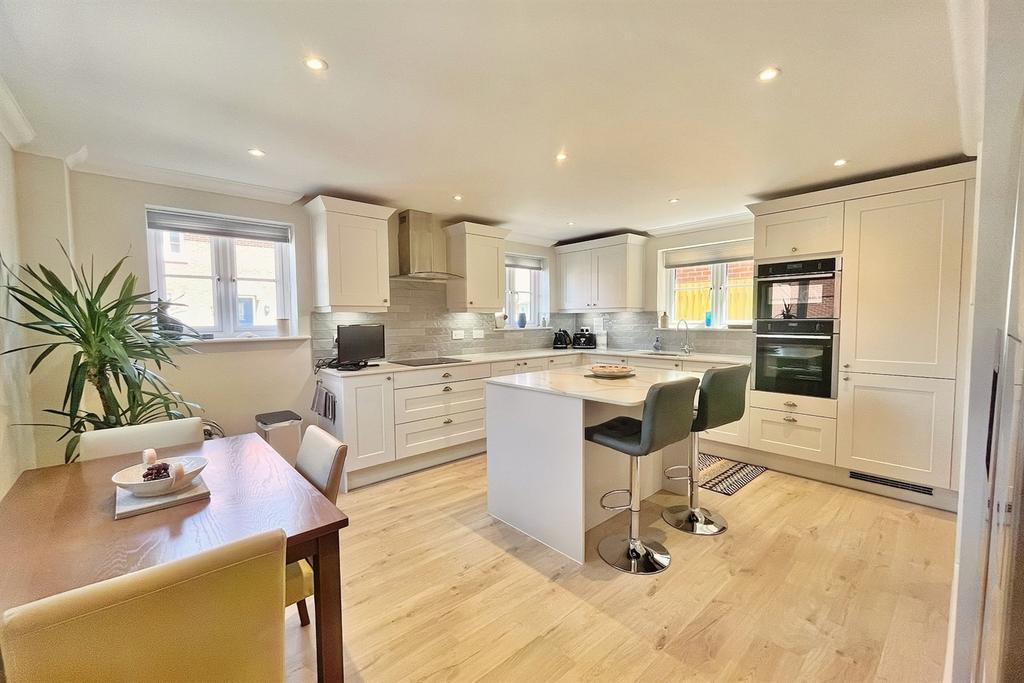 Kitchen / Diner