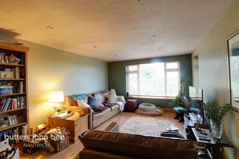 3 bedroom semi-detached house for sale - Whitchurch Road, Nantwich
