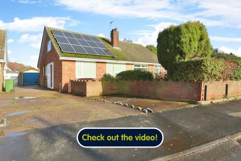 2 bedroom semi-detached bungalow for sale - St. Martins Road, Thorngumbald, Hull,HU12 9PL