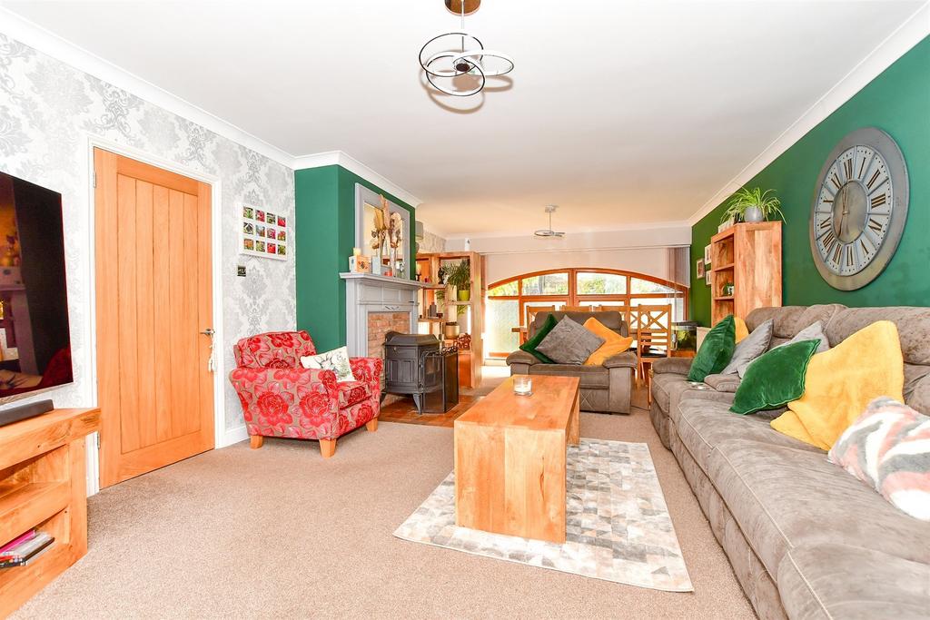 Ringwould, Deal, Kent 5 bed end of terrace house for sale £700,000