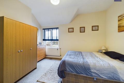 4, Springdale Court, 25 Boscombe Road, Blackpool, FY4 1LW
