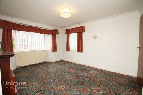 2 bedroom bungalow for sale, High Gate,  Fleetwood, FY7