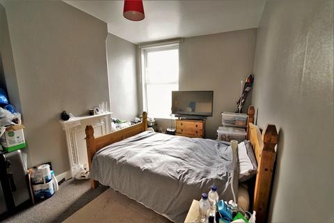 6 bedroom house to rent, 42 Melton Road, West Bridgford, Nottingham, NG2 7NF
