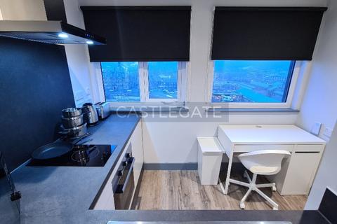 Studio to rent, Renaissance Works, New Street, Huddersfield, HD1 2AT