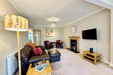 Arden Blays Lane, Englefield Green, Egham, TW20 0PQ