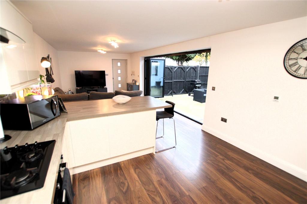 Kitchen/Living Area
