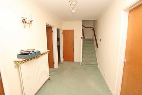 3 bedroom end of terrace house for sale, Saffrons Road, Eastbourne, BN21 1DT