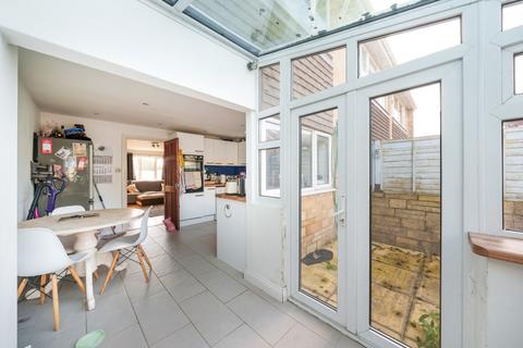 9 Aldsworth Close, Fairford, GL7 4LB