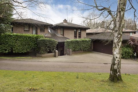 18 Highfields Grove, London, N6 6HN