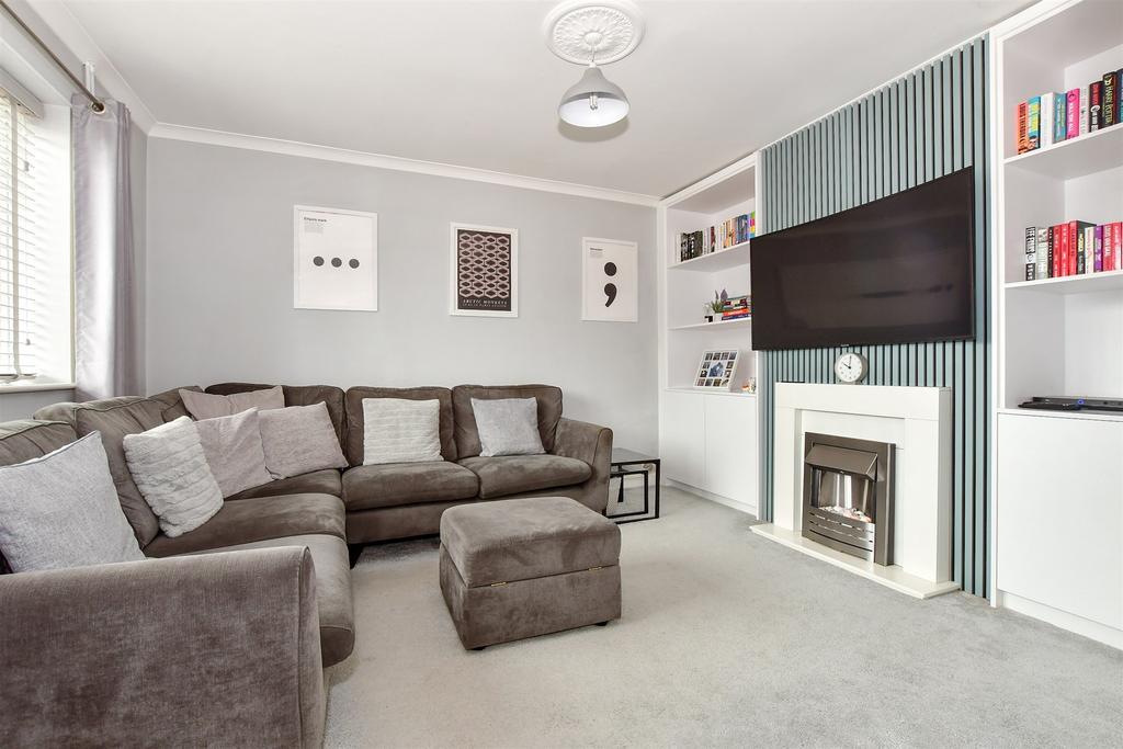 Lymington Road, WestgateOnSea, Kent 3 bed terraced house for sale £