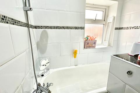 8 Raikes Road, Preston, PR1 5EQ