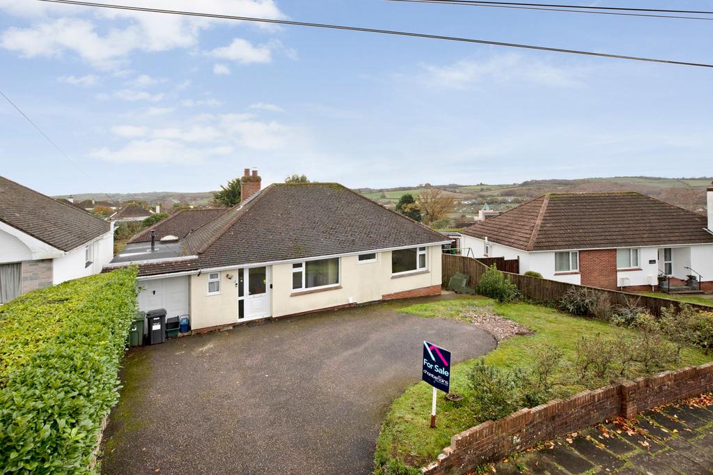 Ash Way, Newton Abbot, TQ12 3 bed detached bungalow £390,000