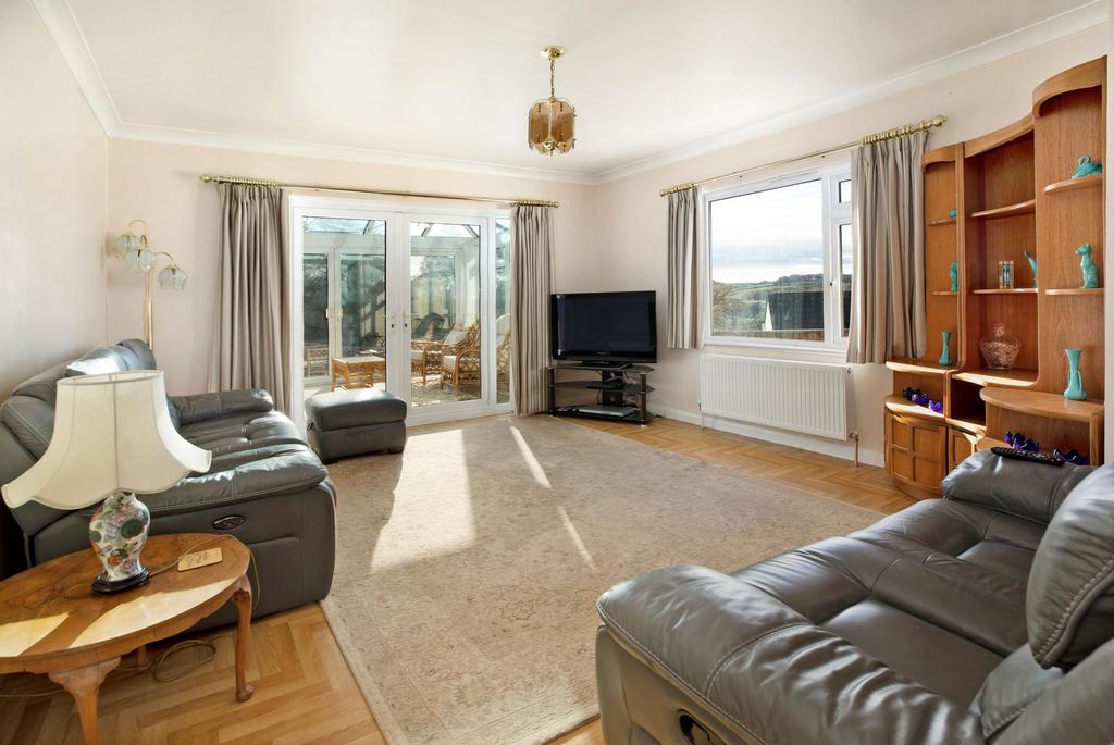 Ash Way, Newton Abbot, TQ12 3 bed detached bungalow £390,000