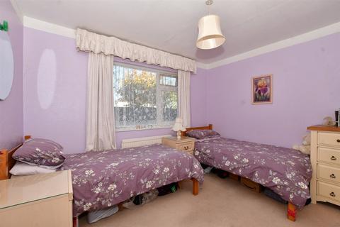 34 Farm Drive, Croydon, CR0 8HR