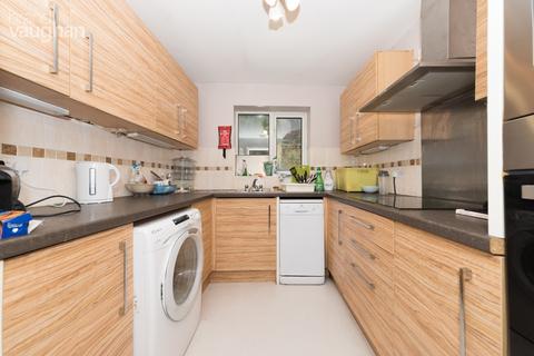 4 bedroom terraced house to rent, Ewhurst Road, Brighton BN2