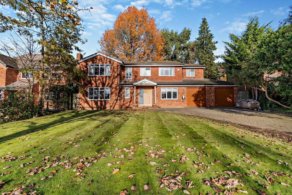 Park View Road, Pinner Hill, HA5 4 bed detached house for sale £1,900,000