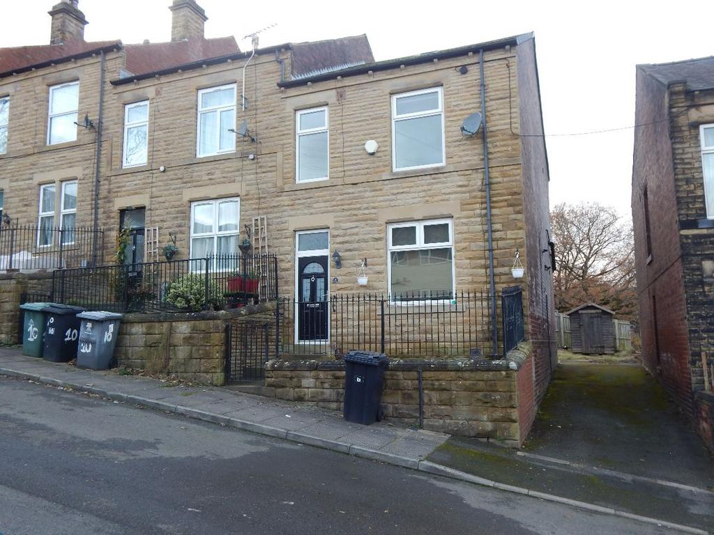 Upper Croft Road, Batley 5 bed terraced house £1,300 pcm (£300 pw)