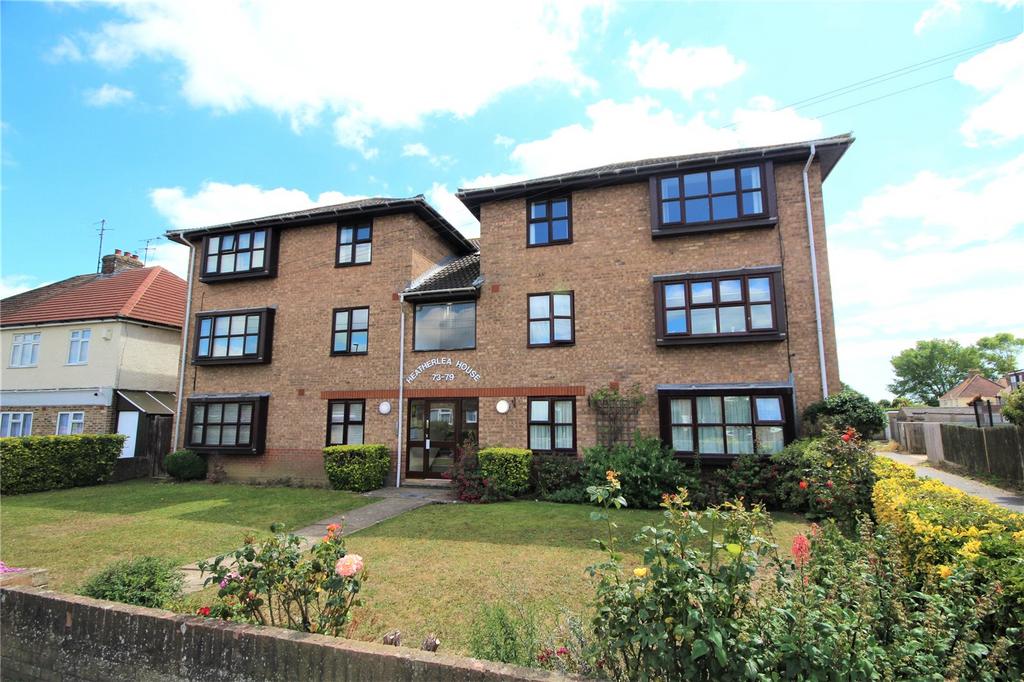 Crabtree Lane, Lancing, West Sussex... 2 bed flat £1,100 pcm (£254 pw)