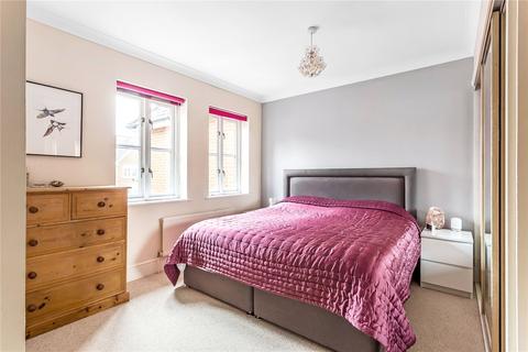 8 Albert Mews, Redhill, RH1 6TD