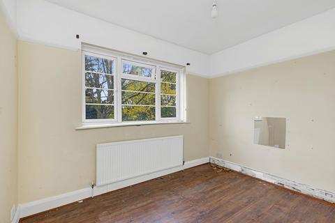2 bedroom flat for sale - Clive Road, London SE21