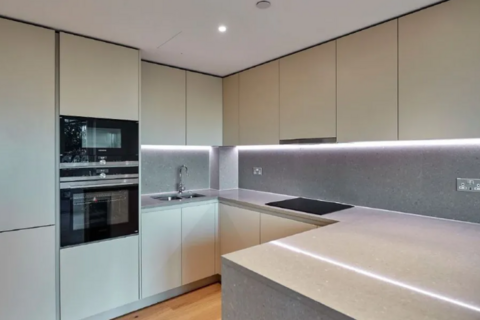 1 bedroom apartment to rent - Admiralty House, 150 Vaughan Way, London, E1W