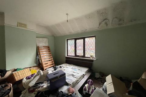 173 Calshot Road, Birmingham, B42 2BY