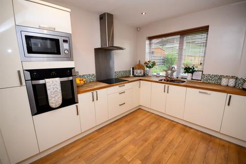 24 Crathie, Birtley, Chester Le Street, DH3 1QJ