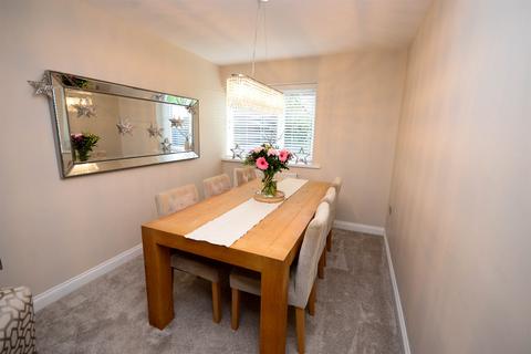 24 Crathie, Birtley, Chester Le Street, DH3 1QJ