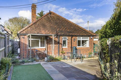 1 Oak Tree Avenue, Marlow, SL7 3EN