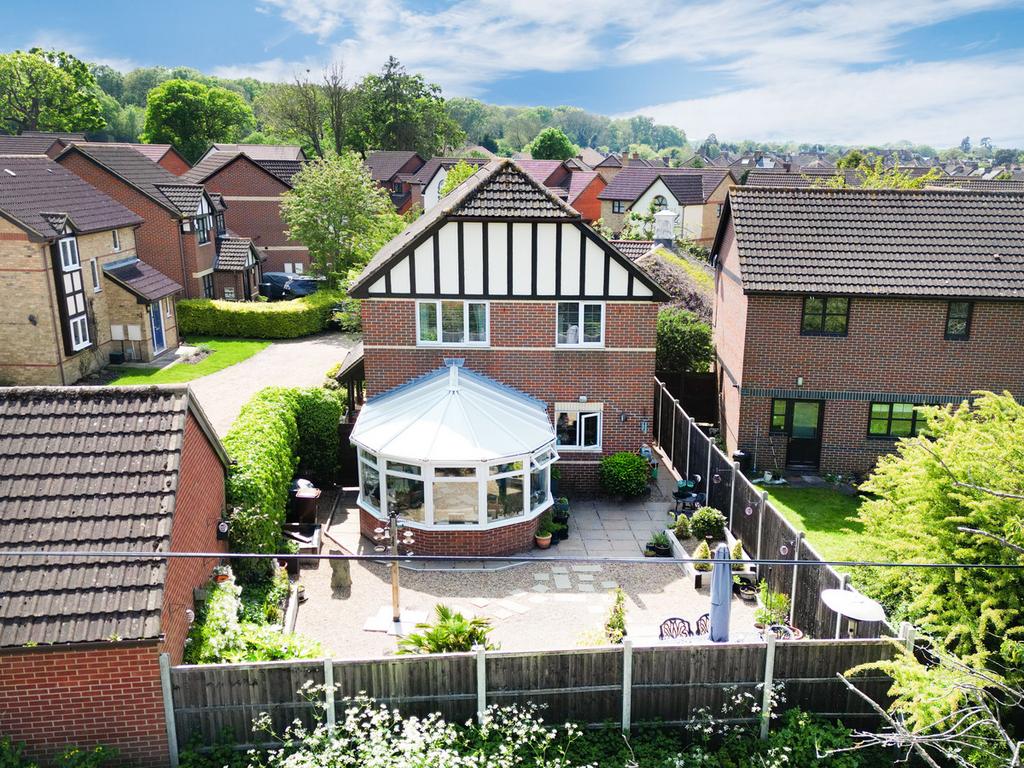 Randolph Road, Bromley, BR2 4 bed detached house £750,000