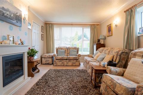 2 bedroom bungalow for sale - Solihull B90