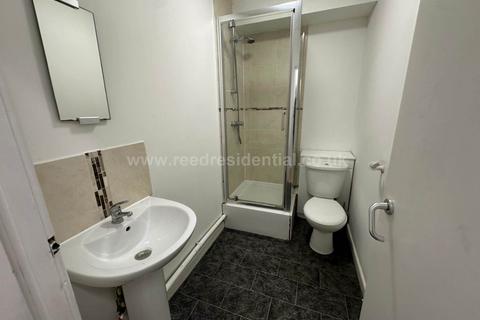 6 bedroom house to rent, Frederick Grove, Lenton