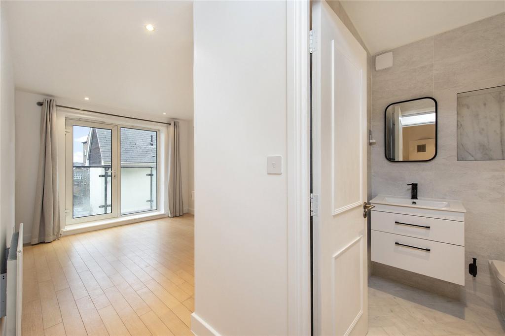 Bedroom+ensuite