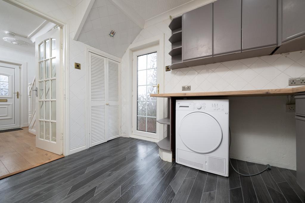 Kinloch Terrace, Greenock, PA16 2 bed end of terrace house for sale £