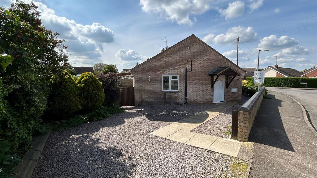 Mayfield Road, Whittlesey, PE7 2 bed semidetached bungalow for sale