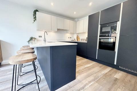 3 bedroom semi-detached house for sale, Ashley Cross